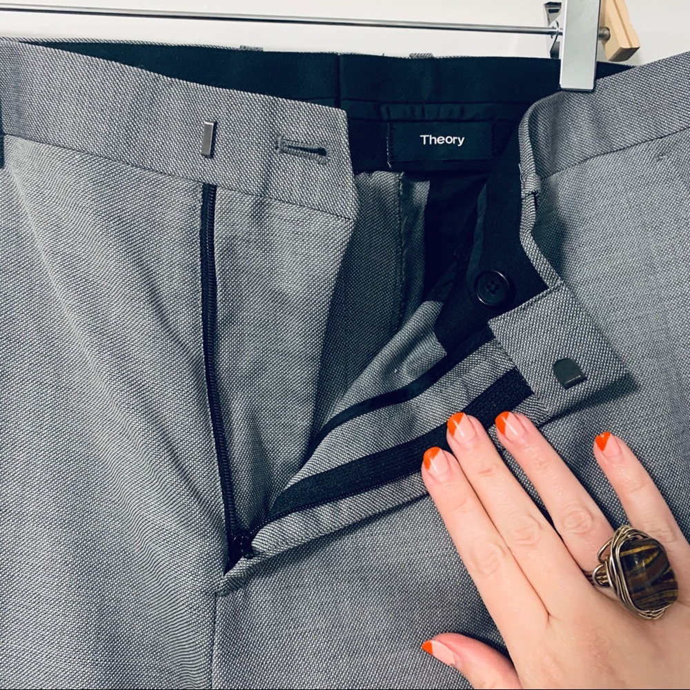 Men’s grey Theory slacks